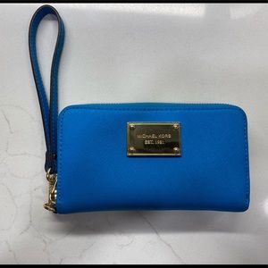 Michael Kors blue wristlet/wallet